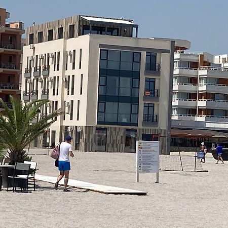 Beach Rooms Roberta Mamaia Luaran gambar