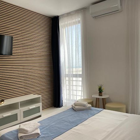 Beach Rooms Roberta Mamaia Luaran gambar