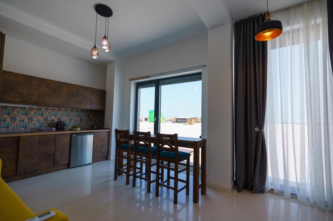 Beach Rooms Roberta Mamaia Luaran gambar