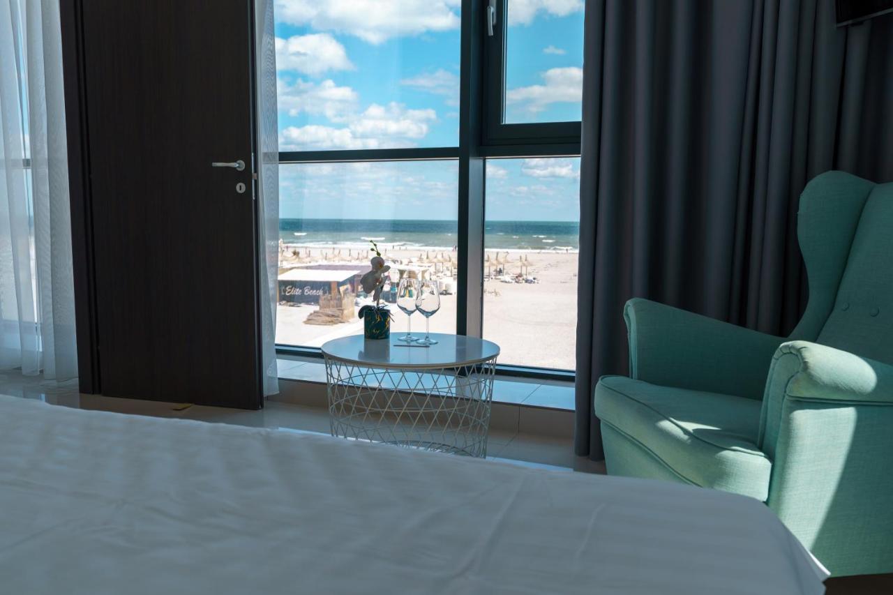 Beach Rooms Roberta Mamaia Luaran gambar
