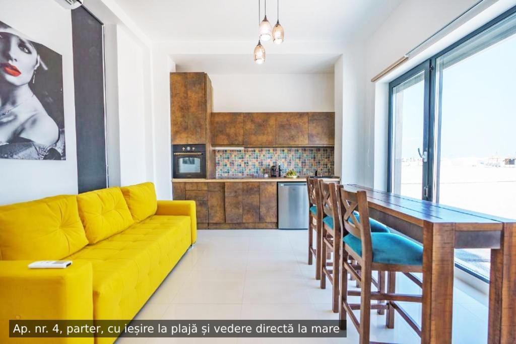 Beach Rooms Roberta Mamaia Luaran gambar