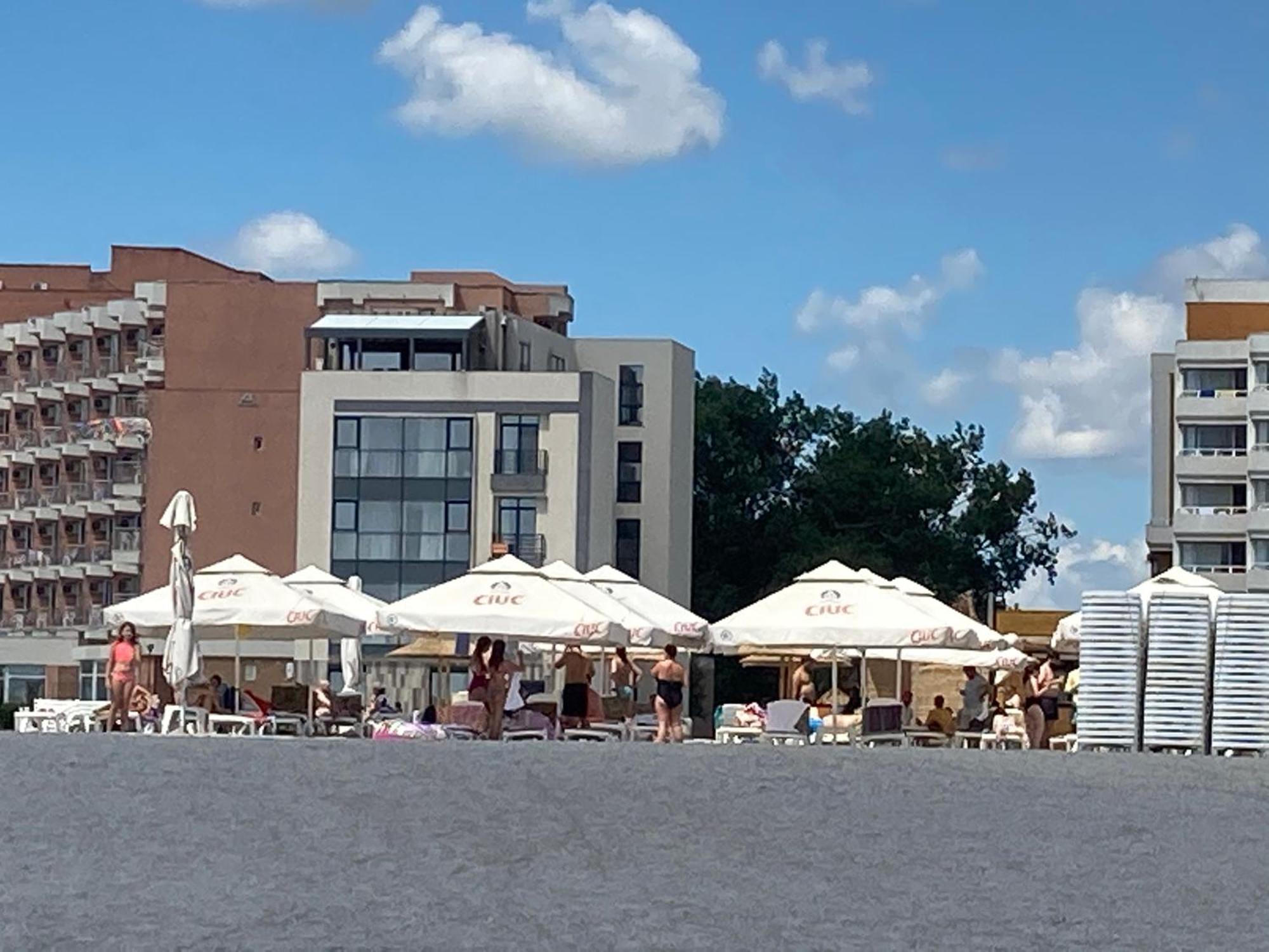 Beach Rooms Roberta Mamaia Luaran gambar