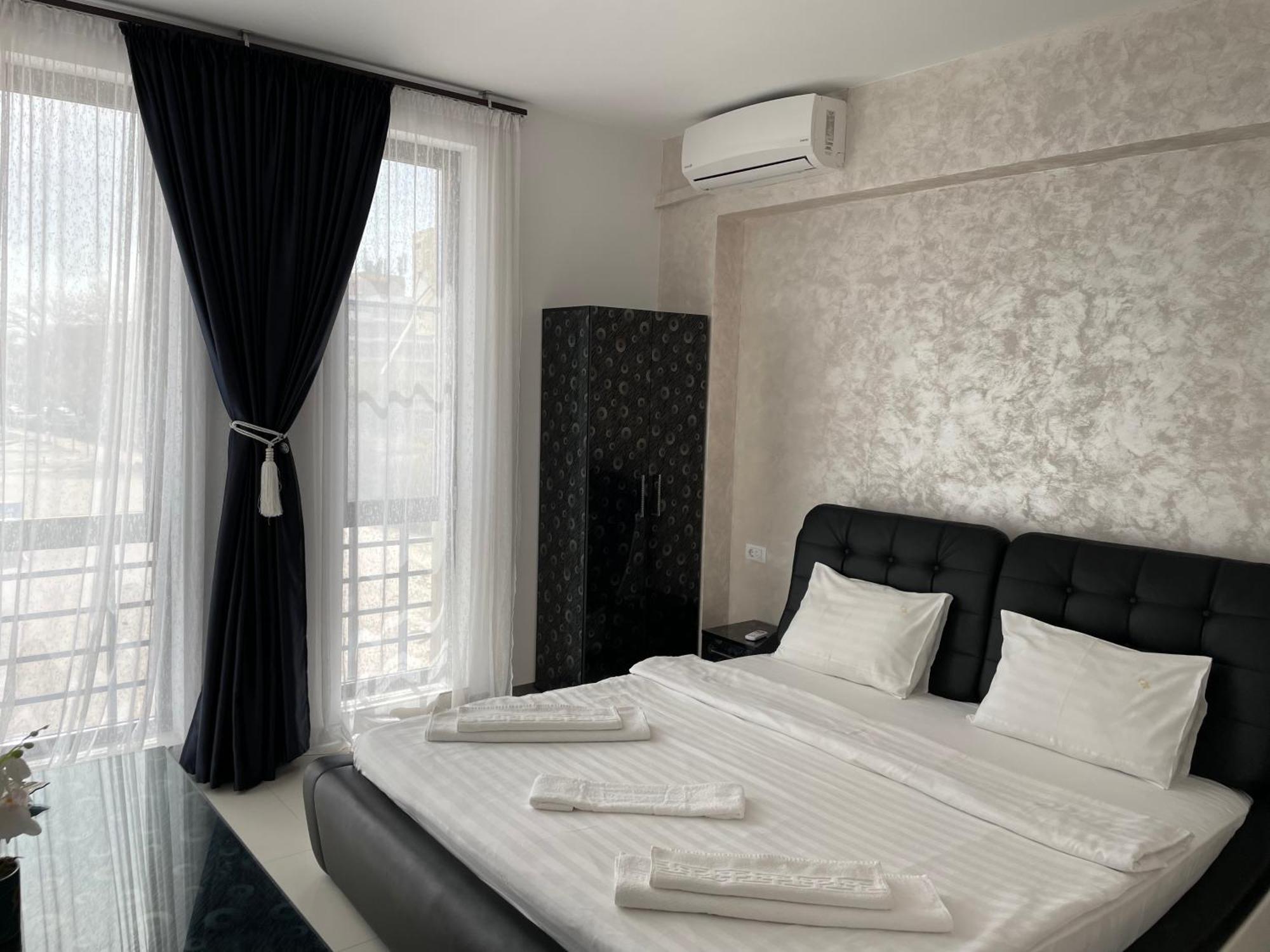 Beach Rooms Roberta Mamaia Luaran gambar